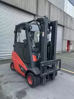 LPG heftrucks 2019  Linde H20T-01 cabine 4 lignes (2)