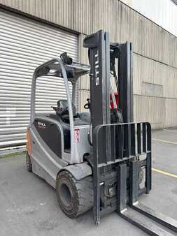 Eléctrico - 4 rodas 2016  Still RX60-35 4 lignes (1)