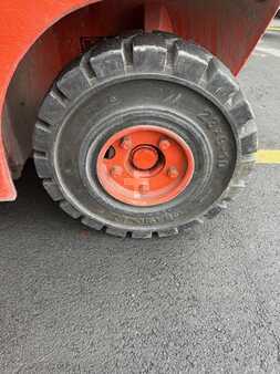 Carrelli elevatori GPL 2004  Linde H25T triplex 4 lignes (11)