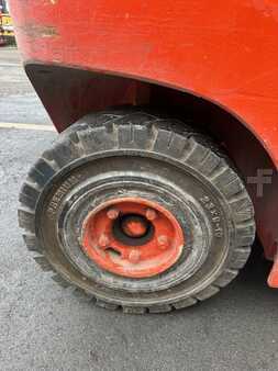 Carrelli elevatori GPL 2004  Linde H25T duplex free level (11)