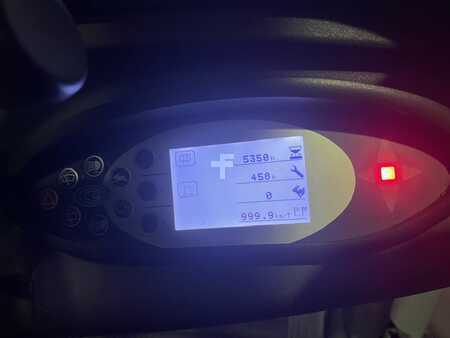 Terminál traktor 2015  Still LTX70 semi cabine (6)