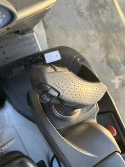 Elektromos 4 kerekű 2017  Still RX60-50 (9)