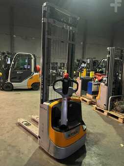 Hochhubwagen 2019  Still EXV12 (2)