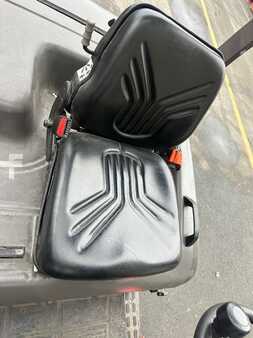 Carrelli elettrici 4 ruote 2019  Manitou ME420 (9)