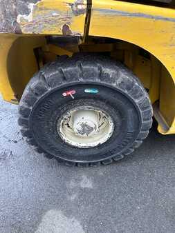 Diesel heftrucks 2019  Yale GDP25VX 2019 5513 heures triplex (14)