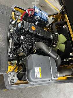 Diesel heftrucks 2019  Yale GDP25VX 2019 5513 heures triplex (15)