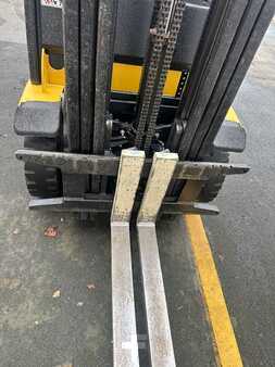 Diesel heftrucks 2019  Yale GDP25VX 2019 5513 heures triplex (6)