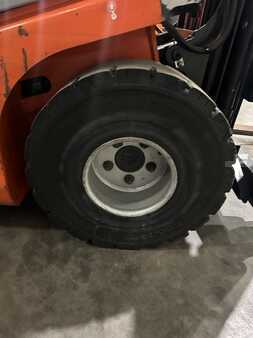 LPG heftrucks 2012  BT CB15G (12)