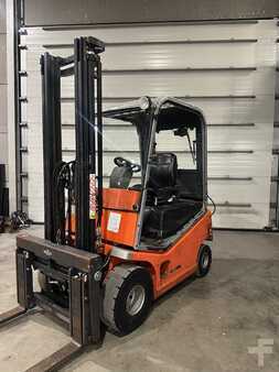 LPG heftrucks 2012  BT CB15G (2)