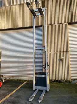 Hochhubwagen 2014  Still EXV12 (10)