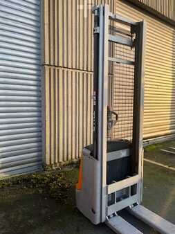 Hochhubwagen 2014  Still EXV12 (3)