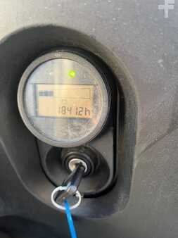 Hochhubwagen 2014  Still EXV12 (9)