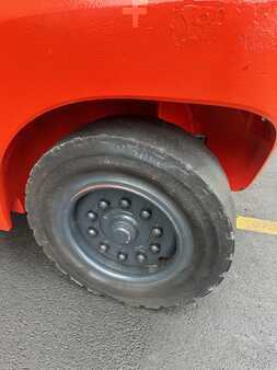 Chariots élévateurs GPL 2013  Linde H50T-02 (14)