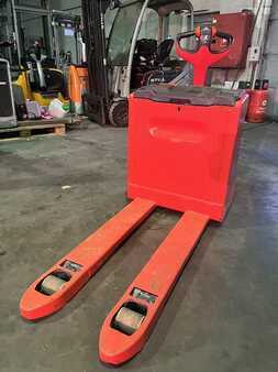 Transpalettes éléctriques 2017  Linde T16 batterie 2024 (3)