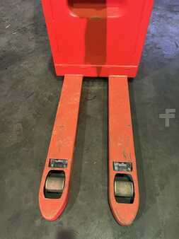 Transpalettes éléctriques 2017  Linde T16 batterie 2024 (4)