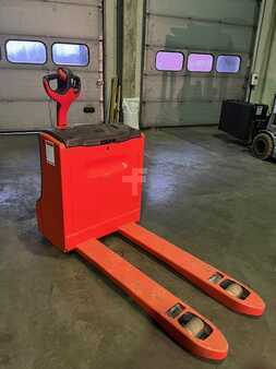 Transpalettes éléctriques 2017  Linde T16 batterie 2024 (5)