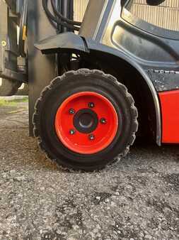 Nestekaasutrukki 2012  Linde H20T-01 TDL/posit.  triplex (12)