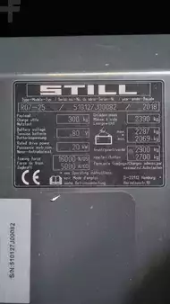 Terminaltraktor 2018  Still R07-25L (17)