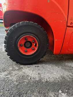 LPG VZV 2014  Linde H25T-02 triplex TDL/positionneur (16)