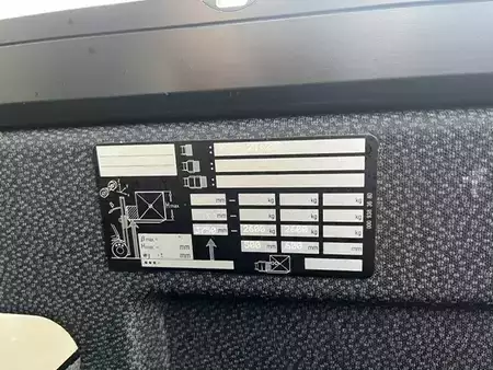 Carrelli elevatori GPL 2019  Linde H35T-02 (11)