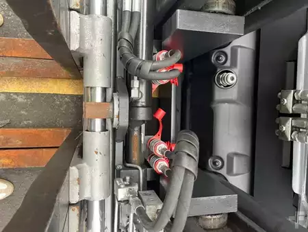 Carrelli elevatori GPL 2019  Linde H35T-02 (17)