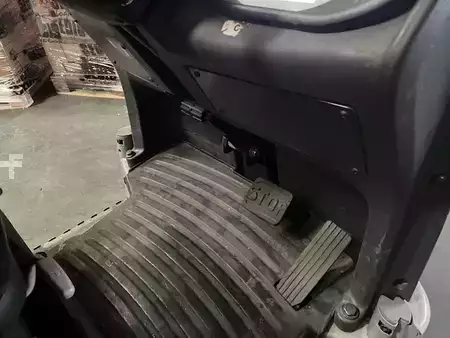 Terminaltraktor 2021  Still LTX80. 8T 2021 2727 heures (8)