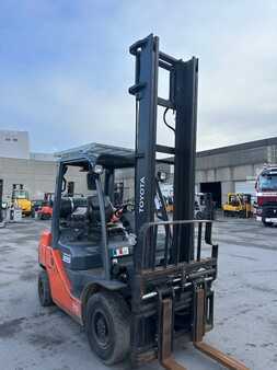 Treibgasstapler 2018  Toyota 02-8FGF25 TDL/positionneur (1)