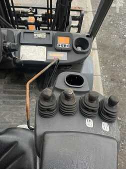 Treibgasstapler 2018  Toyota 02-8FGF25 TDL/positionneur (8)