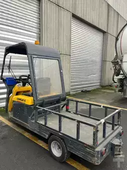 Terminal tractor 2007  Charlatte TPE203 (4)