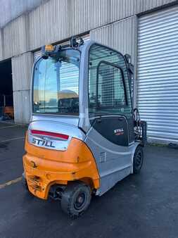 Carrelli elettrici 4 ruote 2016  Still RX60-30 (4)