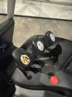 Elektromos 4 kerekű 2016  Still RX20-16P quadruplex 7480mm batterie 2022 (8)