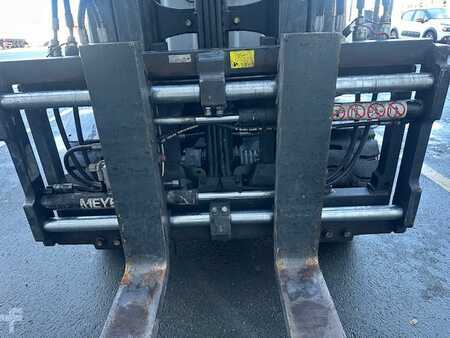 Carrelli elettrici 4 ruote 2016  Still RX60-30 triplex 1745 heures (5)