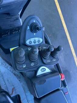 Carrelli elettrici 4 ruote 2016  Still RX60-30 triplex 1745 heures (9)