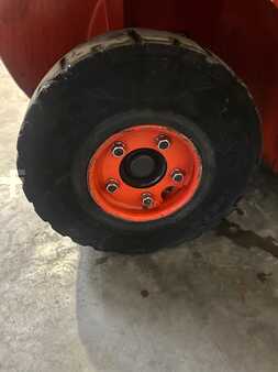 LPG VZV 2010  Linde H25T-01 triplex 5135 heures (15)