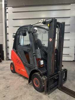 LPG VZV 2010  Linde H25T-01 triplex 5135 heures (2)