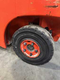 LPG VZV 2019  Linde H25T-02 triplex 3809 heures (14)