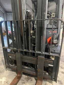 LPG VZV 2019  Linde H25T-02 triplex 3809 heures (6)