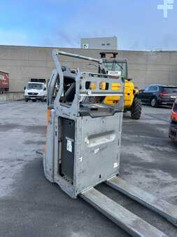 Lavansiirtovaunu istuimella 2018  Still EXH-SF25 1339 heures (2)