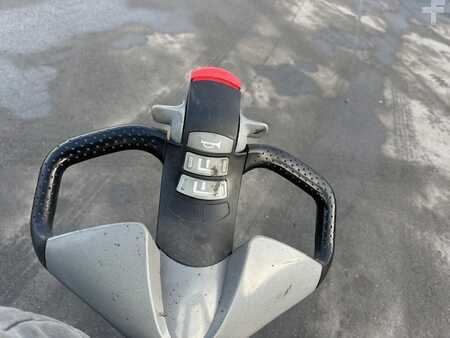 Hochhubwagen 2019  Still EXV14 triplex 1336 heures (7)