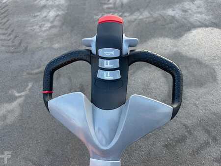 Apilador eléctrico 2020  Still EXV16 démo 67 heures (7)