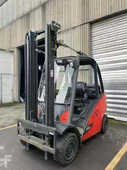 Gas gaffeltruck 2019  Linde H25T-02 2019 (2)
