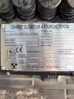 Gas gaffeltruck 2010  Toyota 02-8FGF25 TDL/écarteur (9)