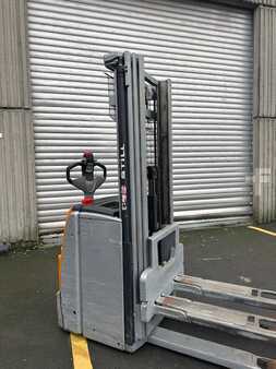 Apilador eléctrico 2017  Still EXV16 triplex 4266mm (1)