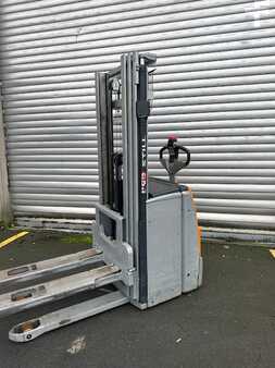 Apilador eléctrico 2017  Still EXV16 triplex 4266mm (2)