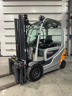 Elektromos 4 kerekű 2013  Still RX60-30 triplex 356 heures (2)