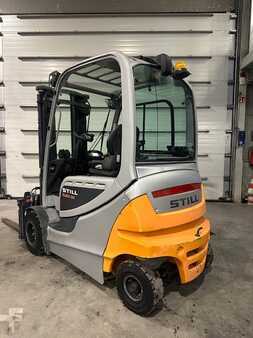 Elektromos 4 kerekű 2013  Still RX60-30 triplex 356 heures (3)