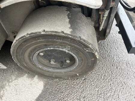 LPG Forklifts 2015  Still RX70-16T triplex 4529 heures (14)