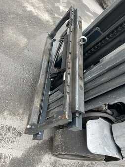 LPG Forklifts 2015  Still RX70-16T triplex 4529 heures (5)