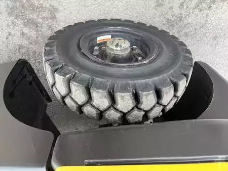 LPG Forklifts 2017  Hyster H2.5XT démo 129 heures (10)