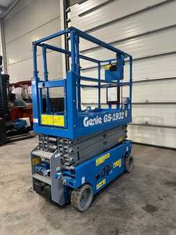 Muut 2016  Genie GS-1932 (1)